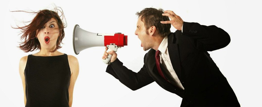 Modelo de Comunicación Agresiva