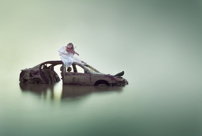 amazing-conceptual-photography-of-jenna-