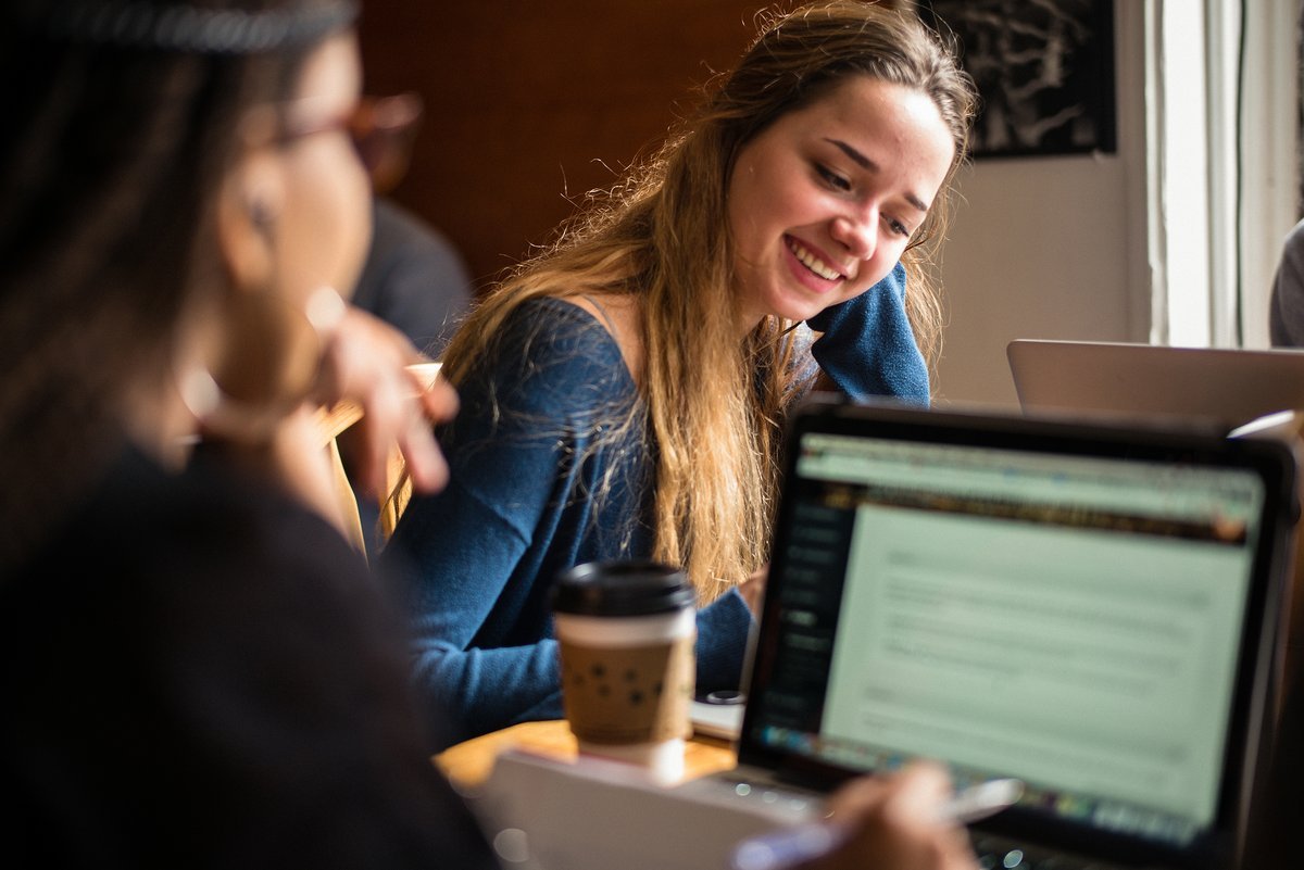 Hola Minerva  School