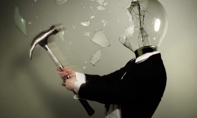 La Atracción por la Autodestrucción