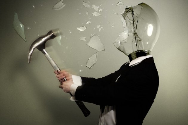 La Atracción por la Autodestrucción