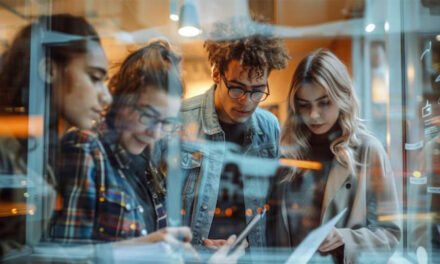 Aprendizaje Colaborativo en la Era de la Información Continua